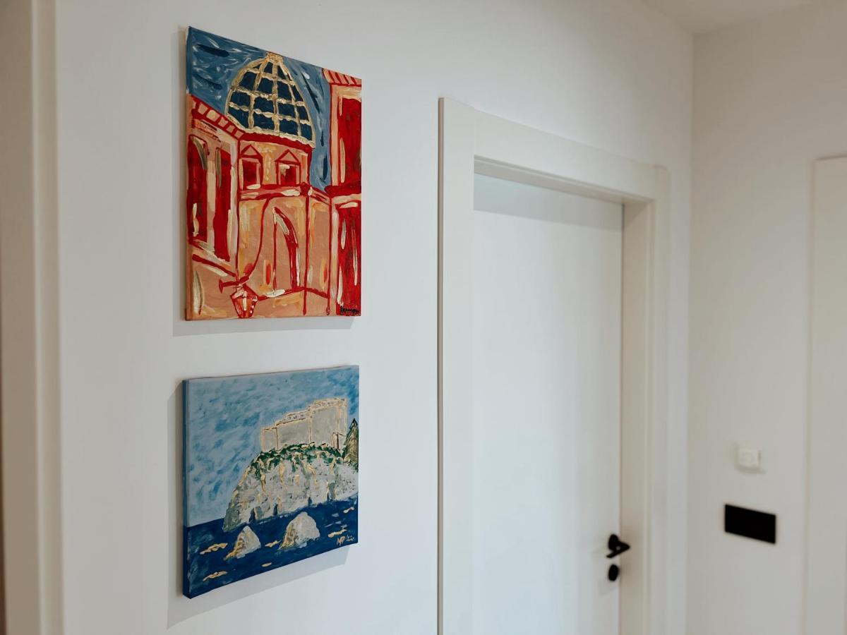 Dawn & Dusk - Modern Two Bedroom With Mountain Views Apartman