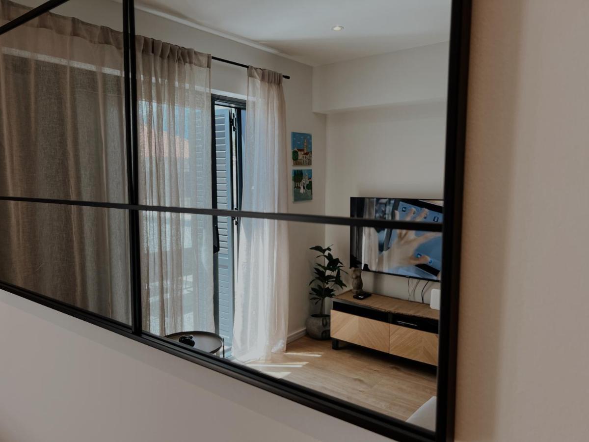 Apartman Dawn & Dusk - Modern Two Bedroom With Mountain Views *